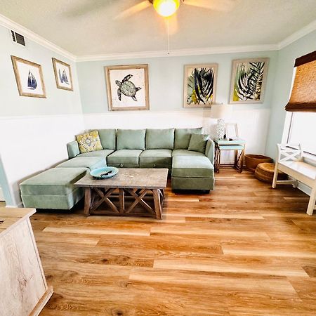 Renovated Condo With Pool And Exclusive Beach Access ガルフ・ショアーズ エクステリア 写真