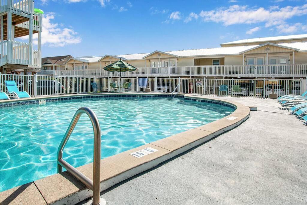 Renovated Condo With Pool And Exclusive Beach Access ガルフ・ショアーズ エクステリア 写真
